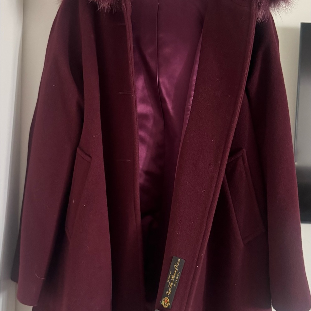 Elegant Burgundy Cape with Faux Fur Trim
